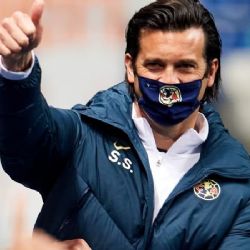 Video | Santiago Solari sorprende entrenando al parejo de los futbolistas del América