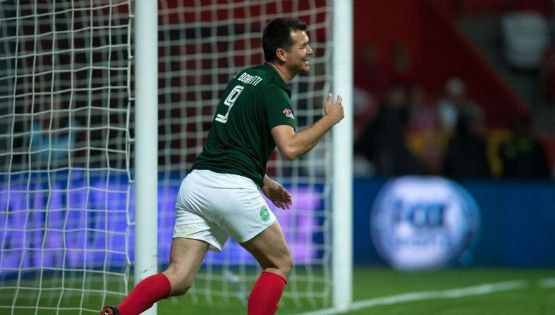 El ex-delantero mexicano Jared Borgetti se molesta tras el buen paso del Club América
