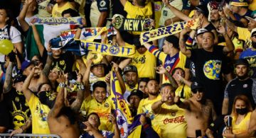 Video | Afición del Club América tiene gran detalle al consolar a aficionado del Puebla