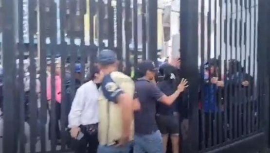 ABONADOS del Club América SUFREN para poder ingresar al Estadio Azteca para el Clásico Capitalino