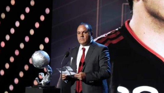 ¡Leyenda Amercanista! Cuauhtémoc Blanco protagoniza EMOTIVO MOMENTO en su inducción al Salón de la Fama