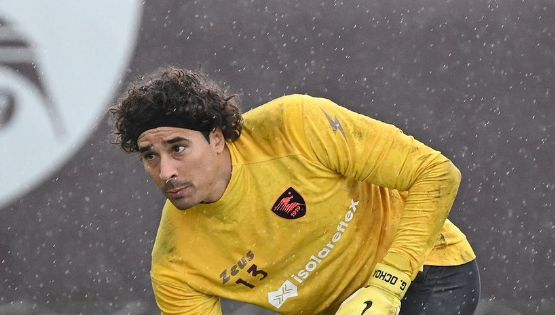 Guillermo Ochoa REGRESA a la TITULARIDAD con el Salernitana de Italia