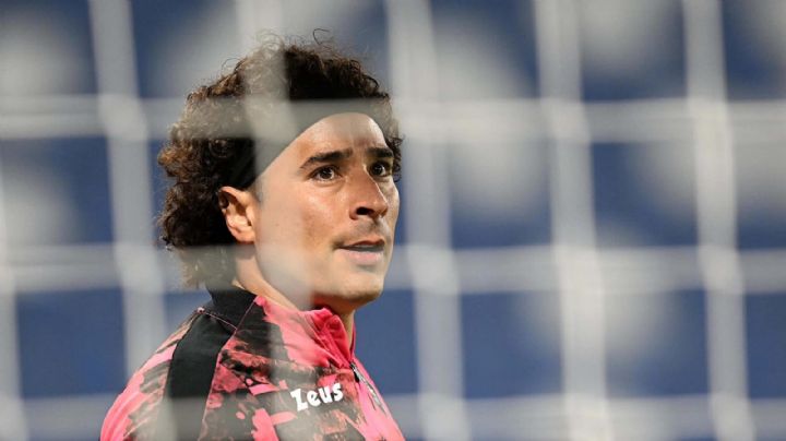 Guillermo Ochoa TROLLEA a sus fanáticos con anuncio sobre su NUEVO EQUIPO