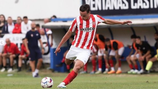 Esteban Lozano CUMPLE SU SUEÑO de debutar con el primer equipo del Sporting de Gijón