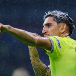 Club América APRENDE DE SUS ERRORES con la renovación de Diego Valdés