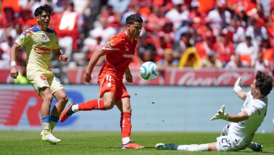 Afición del Club América ARREMETE contra de Óscar Jiménez y el GOL del empate vs Toluca