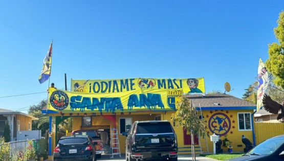 Cuauhtémoc Blanco muestra IMPRESIONANTE COLECCIÓN de aficionado del Club América