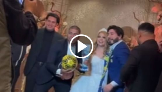 La boda MÁS AZULCREMA: Aficionado PRESUME su fiesta temática del CLUB AMÉRICA