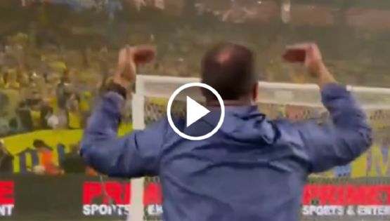 Video: el momento en que André Jardine festejó el triunfo ante Chivas con la afición del América