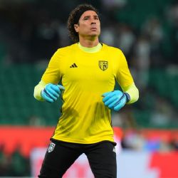 ¿Por qué Guillermo Ochoa lleva 8 partidos SIN JUGAR con el AVS de Portugal?