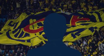Video: aficionado del Santos SE CAMBIA DE EQUIPO en pleno partido contra el Club América