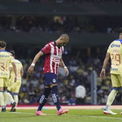 ¡Se burlan de Chicharito Hernández! Afición del Club América no le perdona una al atacante de Chivas