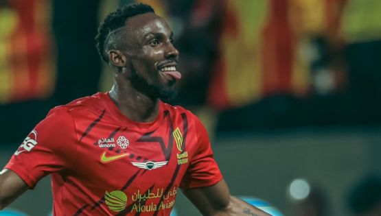 Julián Quiñones presume EMOTIVO MOMENTO con Cristiano Ronaldo en Arabia Saudita