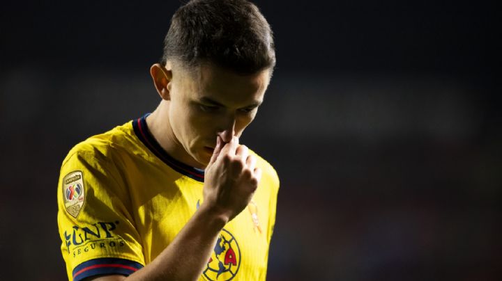 Periodista de Chivas intenta corregir a Álvaro Fidalgo pero él lo deja EN RIDÍCULO