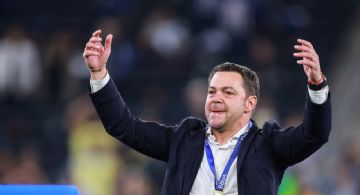 Video: Afición encuentra a Santiago Baños y EXIGE la salida de un jugador del Club América