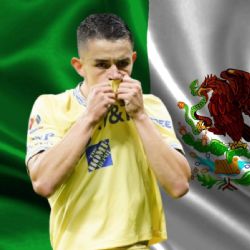 Álvaro Fidalgo ENLOQUECIÓ a la afición al ser captado ENTONANDO el Himno Nacional Mexicano