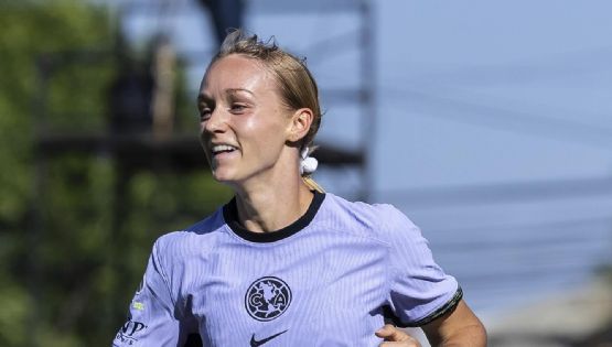 Sarah Luebbert se adueña del corazón de la afición por su NOBLEZA y AMABILIDAD al término del partido entre América y Atlas Femenil