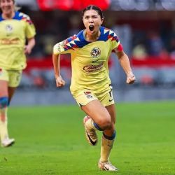 Kiana Palacios RESPONDE a aficionado del Club América que LA INSULTÓ en redes sociales