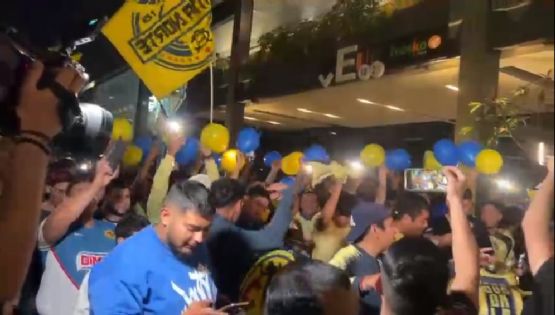 EMOTIVO MOMENTO entre la afición y jugadores del Club América previo a su partido vs Puebla