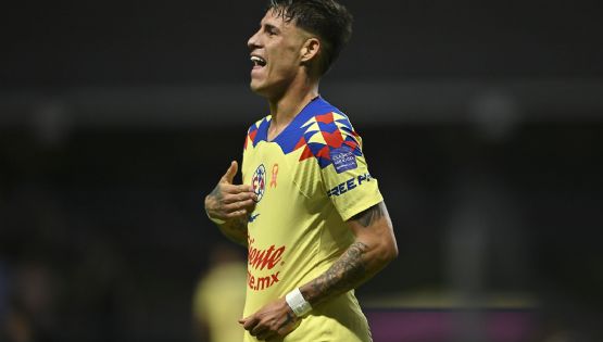 ‘Chicote Calderón LE PRESUME el ESCUDO del Club América a la afición de Chivas el pase a la GRAN FINAL del Clausura 2024
