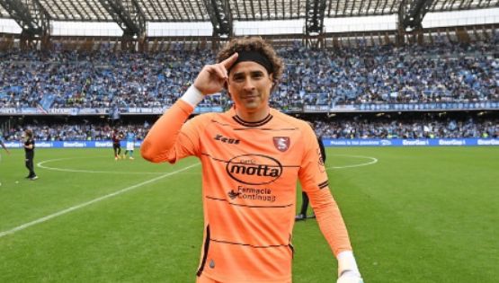 Presidente de la FIFA, Gianni Infantino, SE RINDE ante Guillermo Ochoa