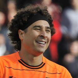 ¡Ya tendría equipo! Guillermo Ochoa SE QUEDA en Europa y buscará un objetivo que nunca ha conseguido