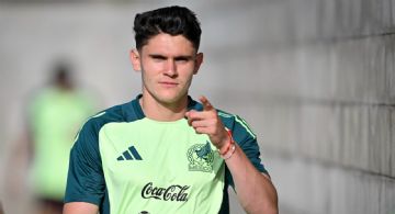 Israel Reyes confiesa las ESTRICTAS REGLAS del Vasco Aguirre con la Selección Mexicana