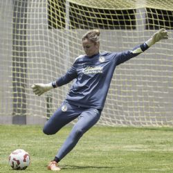 Afición del Club América EMOCIONADA POR EL DEBUT del refuerzo femenil Sandra Paños