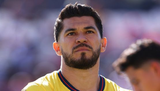 Henry Martín vuelve a LUCIR SU LIDERAZGO en el Club América con EMOTIVA CHARLA