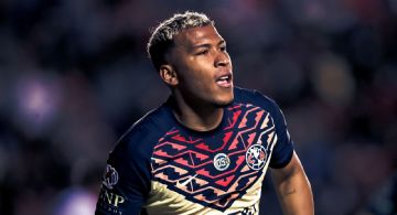 Roger Martínez en Racing ya SUPERA en GOLES al más anotador del Club América