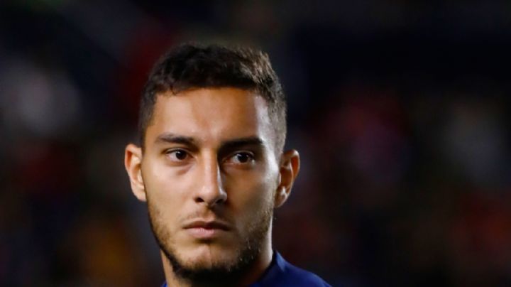 Sebastián Cáceres con SERIO PROBLEMA en la Selección de Uruguay