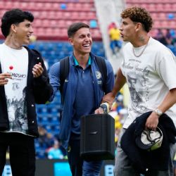 Igor Lichnovsky y Kevin Álvarez se BURLAN de las Chivas tras el Clásico Nacional