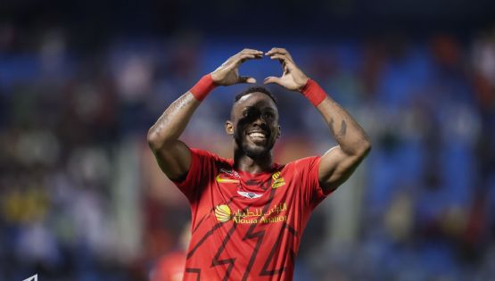 Julián Quiñones no se olvida del Club América y lo felicita por el Tricampeonato