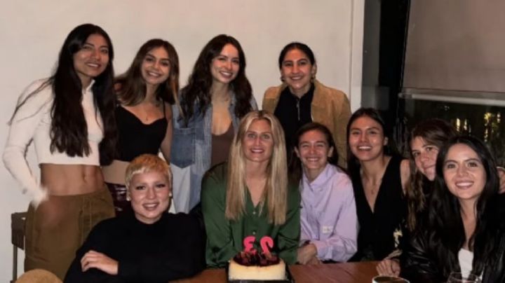 Aficionados encuentran más fotografías de Miah Zuazua con jugadoras del Club América Femenil