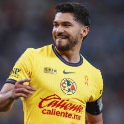 ¿Se volvió a LESIONAR Henry Martín? Esto dijo al salir de cambio vs Pachuca