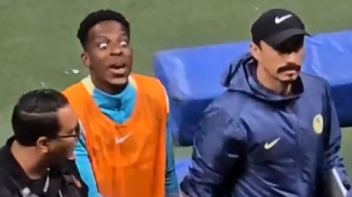 Video: Cristian Borja también SE ENGANCHÓ con la afición de Chivas en el Estadio Akron