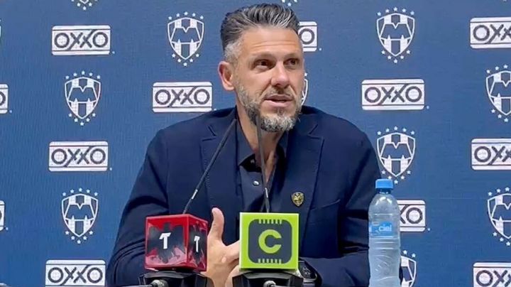 DT de Rayados TAMBIÉN SE QUEJA de favoritismos al Club América por ser TRICAMPEÓN