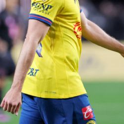 Es uno de los ÍDOLOS del Club América, pero la afición le da con todo por culpa de sus lesiones