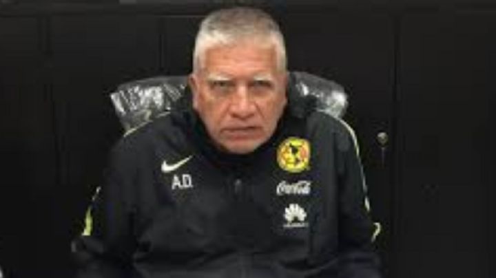 Club América le hace GRAN HOMENAJE al Doctor Díaz por 50 años de servicio