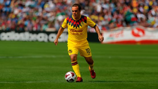 Cuauhtémoc Blanco se luce con MÁGICA ASISTENCIA en partido de Leyendas del Club América