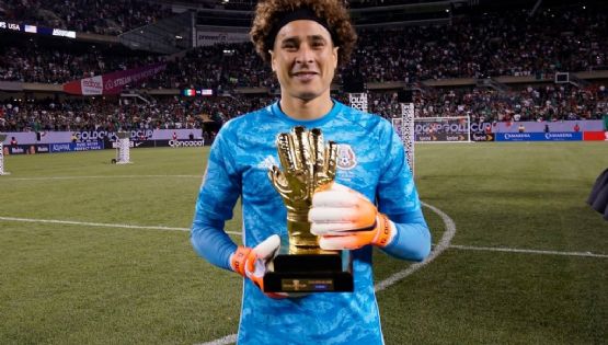 Guillermo Ochoa recibe RECONOCIMIENTO de LEYENDA en La Liga de España