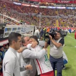 Así fue el EMOTIVO MOMENTO del reencuentro del ‘Chicote’ Calderón con sus ex-compañeros del Club América