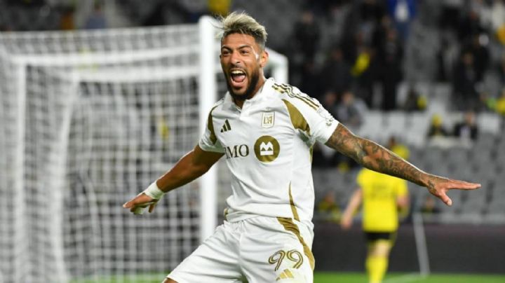 ¡Le levantaron falsos! Denis Bouanga RESPONDE a los rumores de haber pedido 7 millones al América
