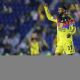 Rodrigo Aguirre FURIOSO con compañero del Club América por DESCALABRARLO
