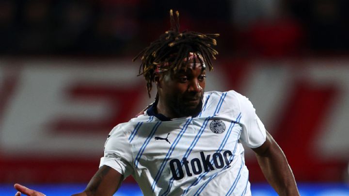 Lo confunden con Allan Saint-Maximin en el partido de América vs Querétaro