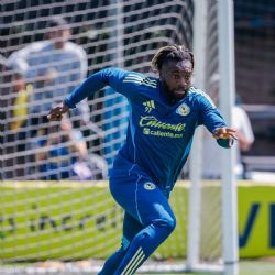 ¿Se les olvidó? Allan Saint-Maximin ya firmó, pero la directiva tiene un trámite pendiente con él