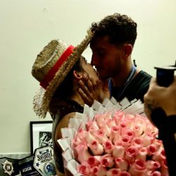 Alana Flores sorprende a Sebastián Cáceres con tremendo detalle por su cumpleaños