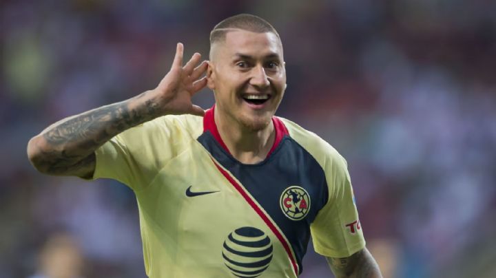 Nico Castillo vuelve a Coapa y la afición le da la bienvenida, lamentan que no brilló en el América